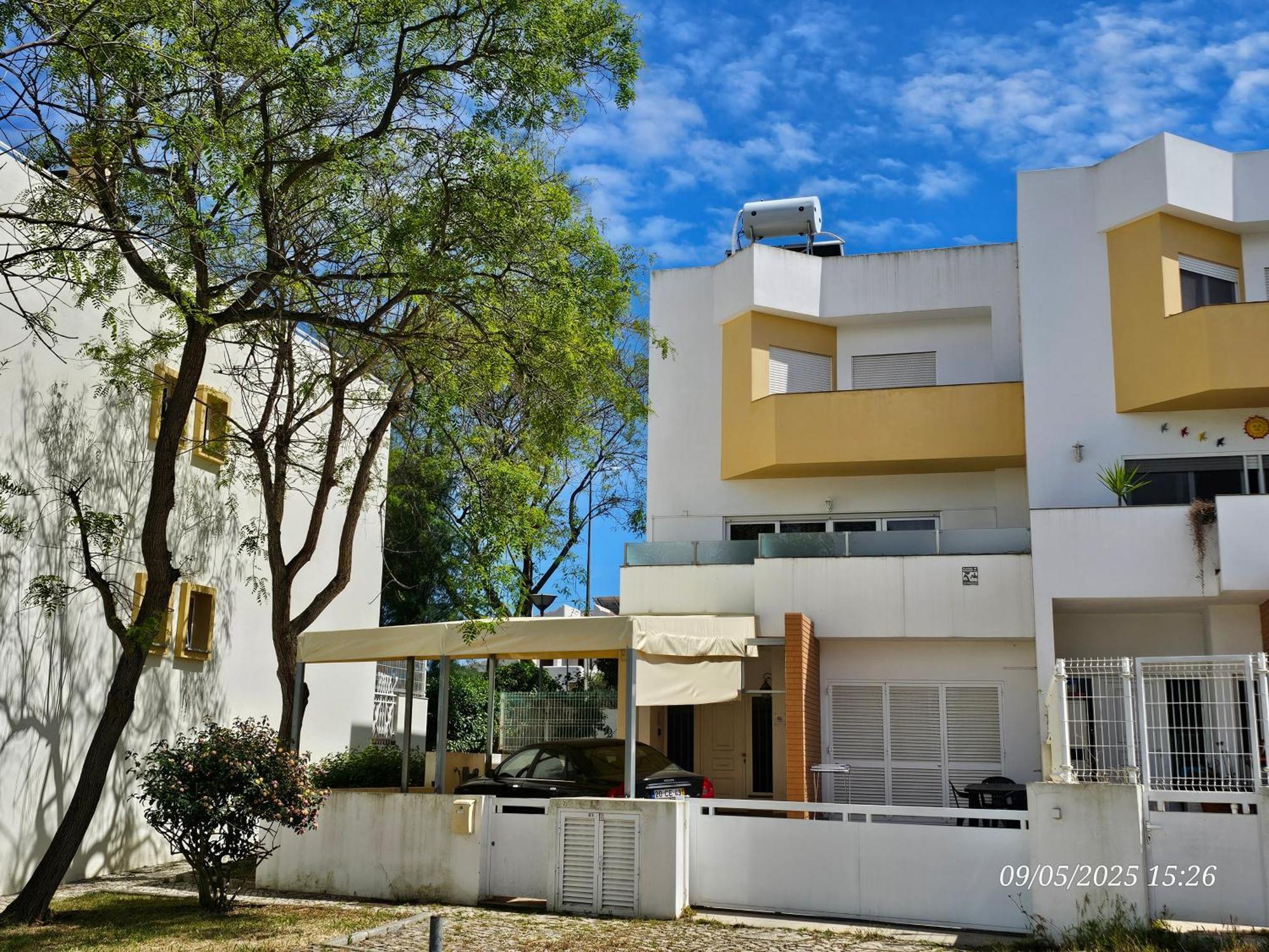 Blife Joanya Private Apartment FAO Exterior photo